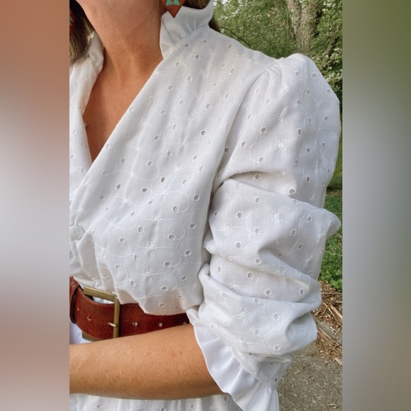 SOLD Vintage 60s white cotton eyelet - Picture 3 of 9